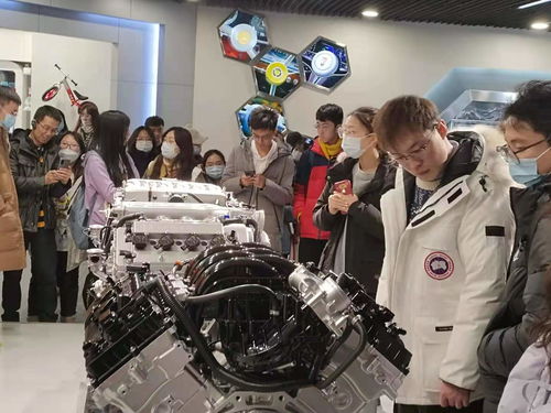 走進(jìn)紅旗展館,感悟紅色精神 文學(xué)院黨委開(kāi)展參觀紅旗文化展館及蔚山工廠學(xué)習(xí)教育實(shí)踐活動(dòng)